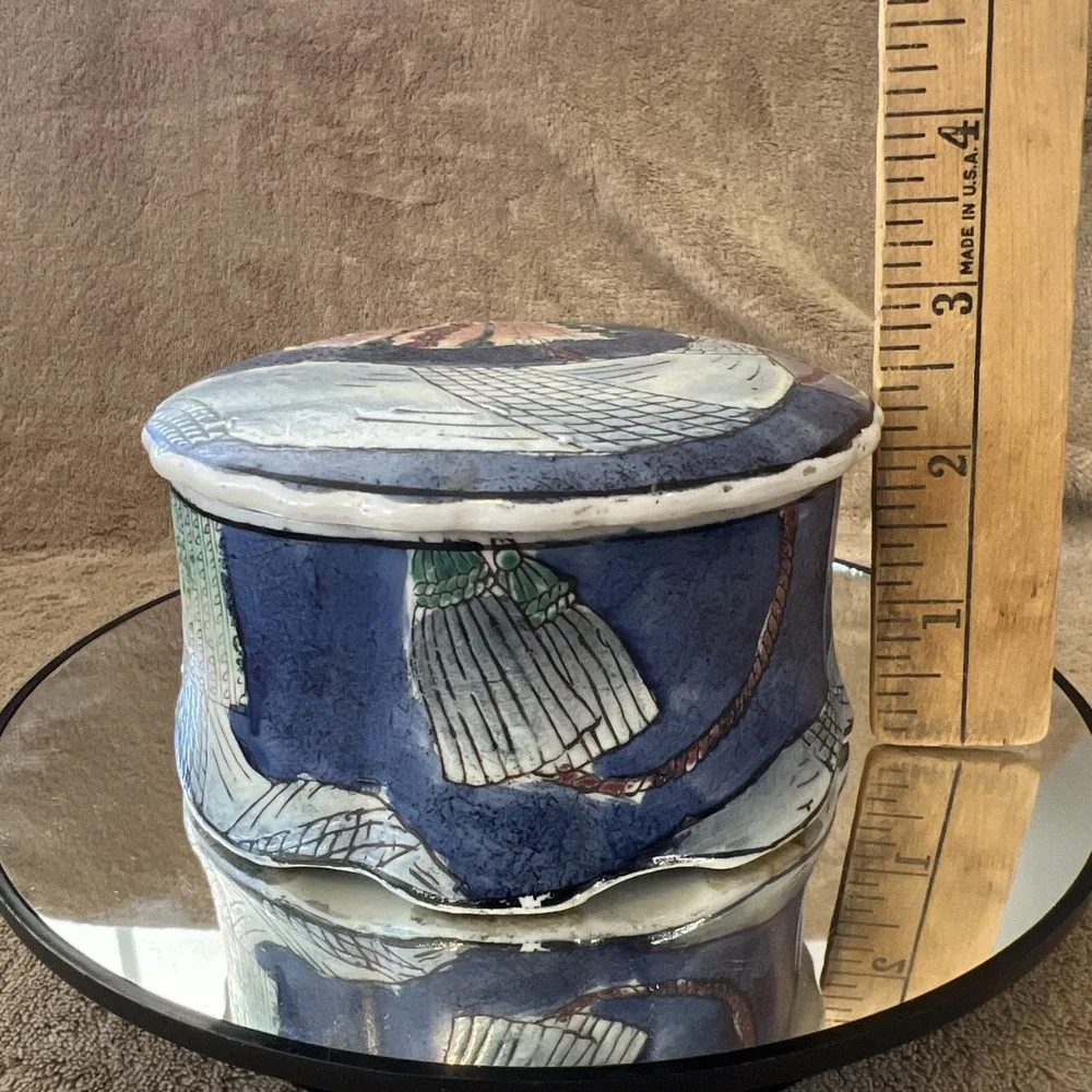 Vintage Chinese Porcelain Trinket Box Tassel Lid Decor 4
